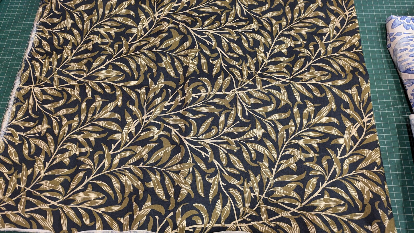 Pure linen - William Morris Willow Bough fabric
